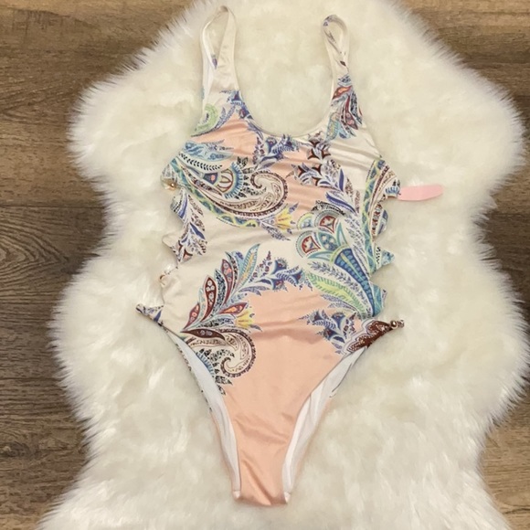 Victoria's Secret Other - Victoria’s secret’s Paisley Monokini One Piece Swuimsuit